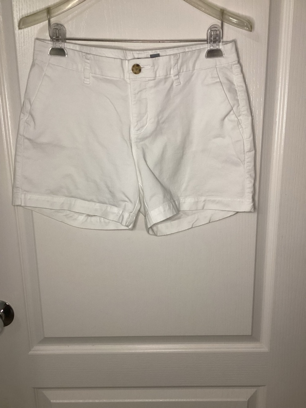 Old Navy White Women's Chino Shorts